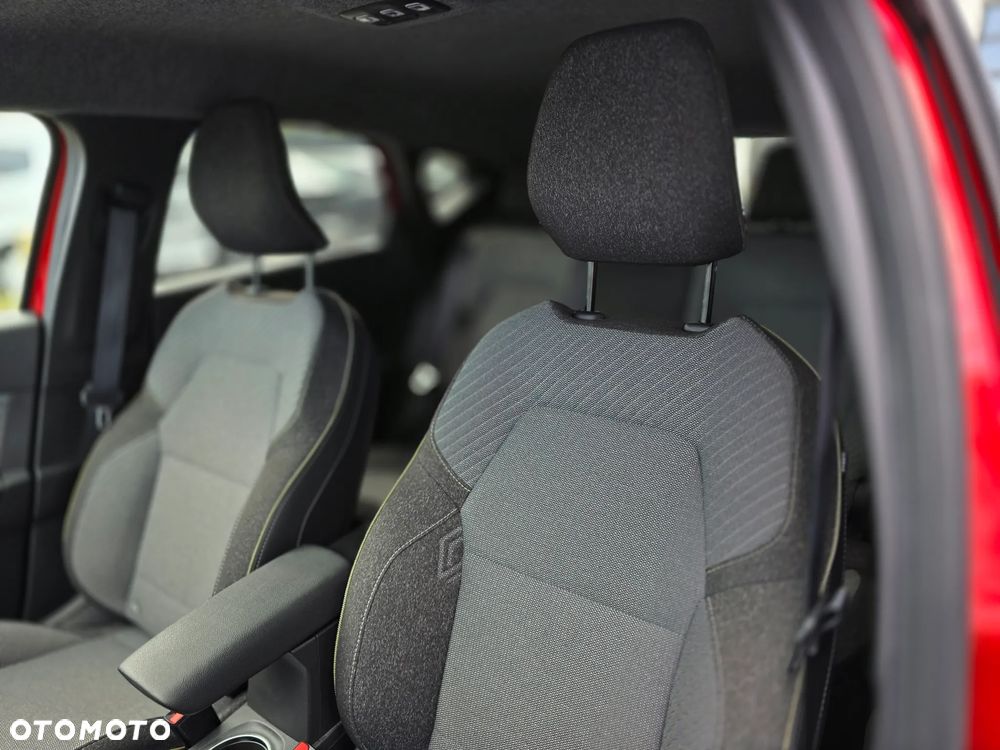 Renault Captur - 16
