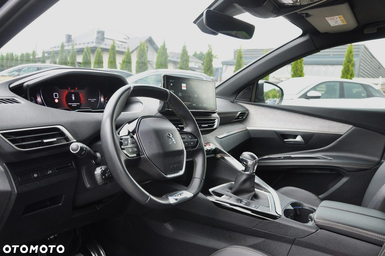Peugeot 3008 1.2 PureTech GT S&S - 16