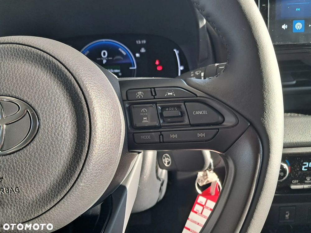 Toyota Yaris Hybrid 1.5 Style - 13