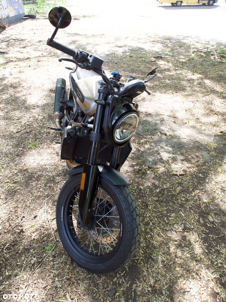 Husqvarna Svartpilen - 15