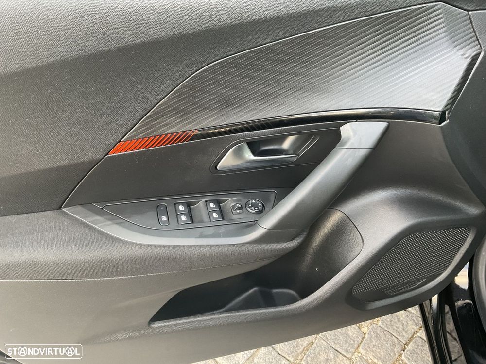 Peugeot 2008 1.2 PureTech Active - 22