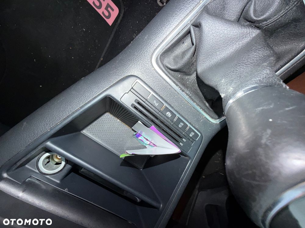 Volkswagen Tiguan 2.0 TDI DPF BlueMotion Technology Exclusive - 11