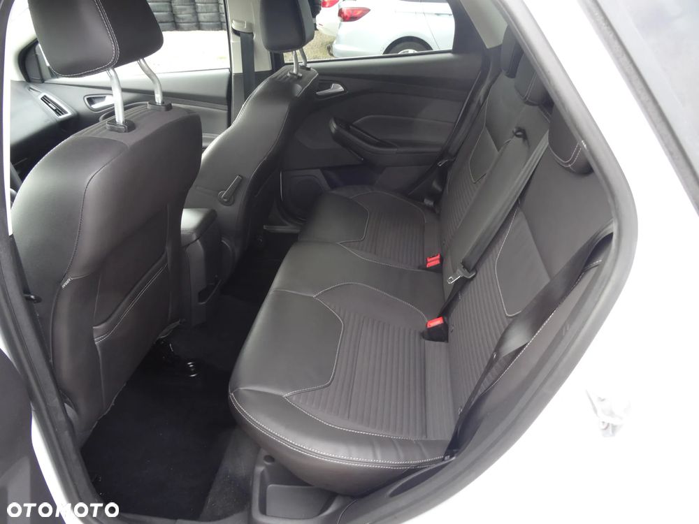 Ford Focus - 18