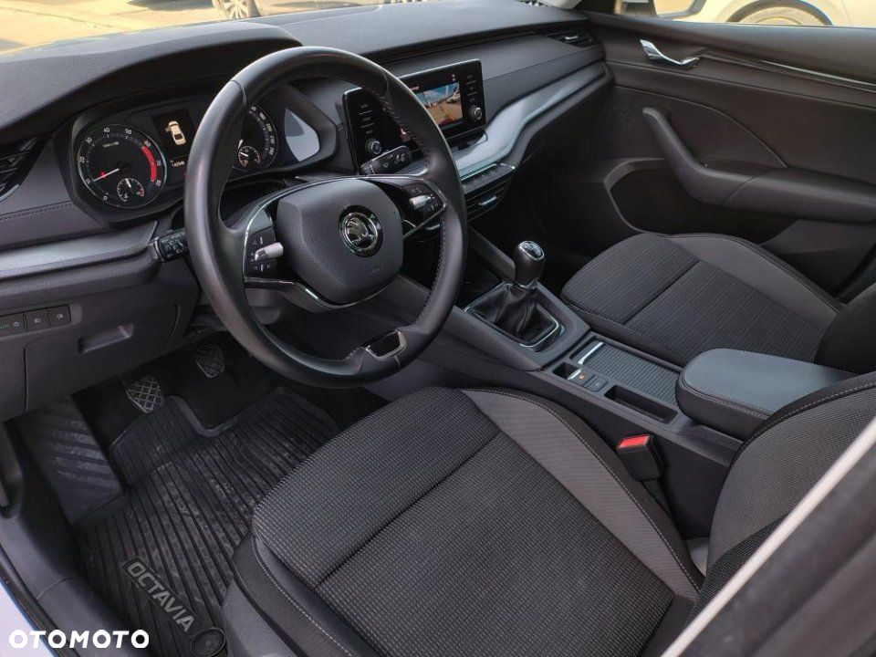 Skoda Octavia - 7