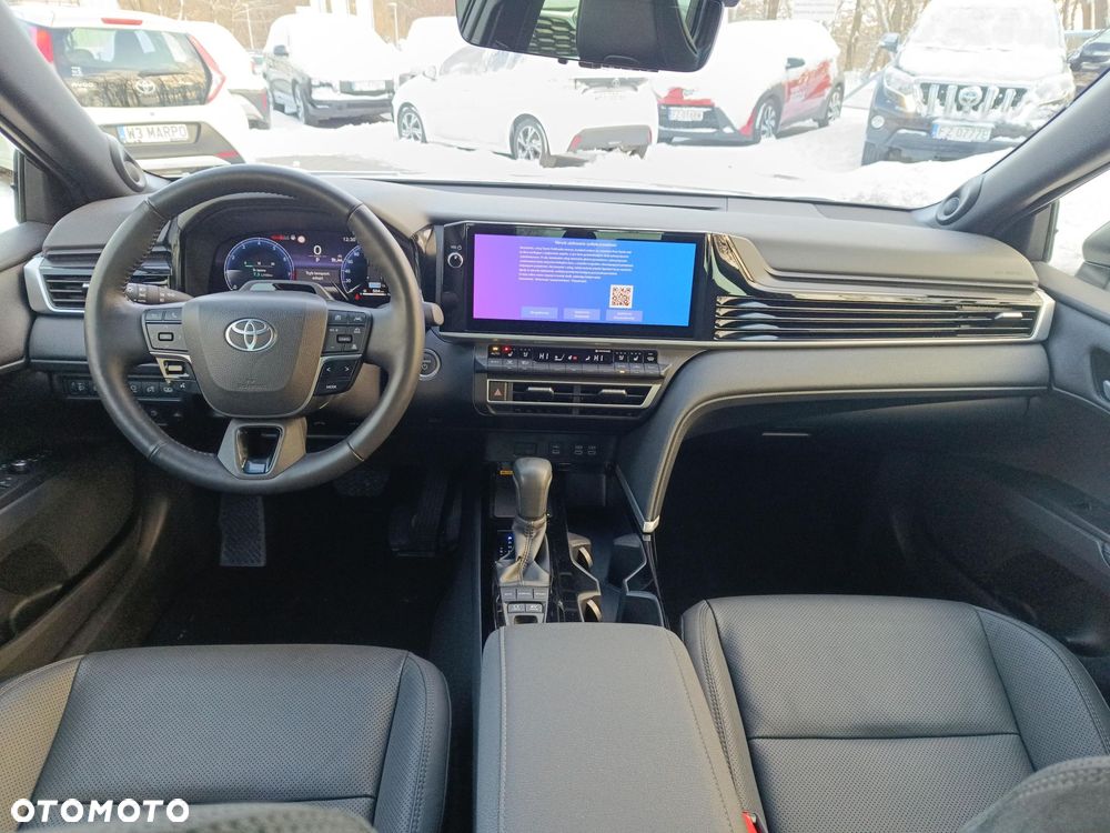 Toyota Camry - 11