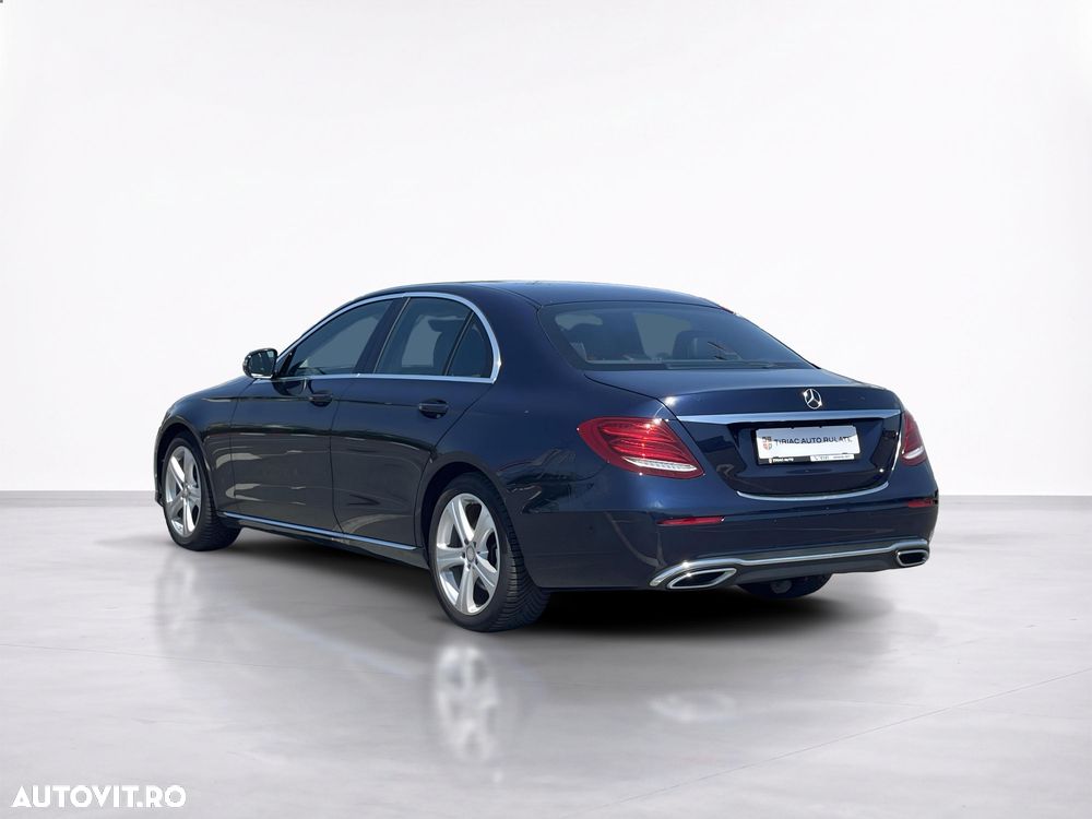Mercedes-Benz E - 4