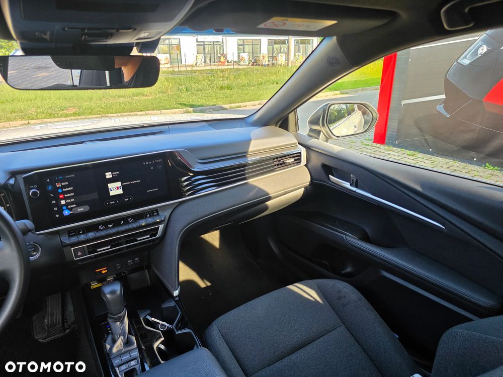 Toyota Camry 2.5 Hybrid Dynamic Force Comfort e-CVT - 21