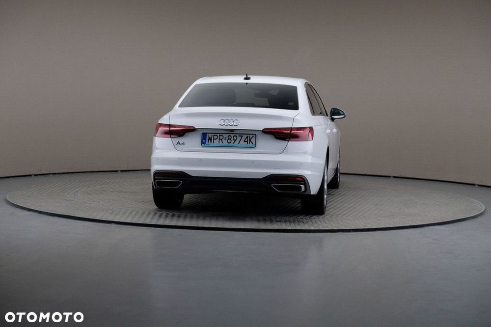 Audi A4 Limousine - 5