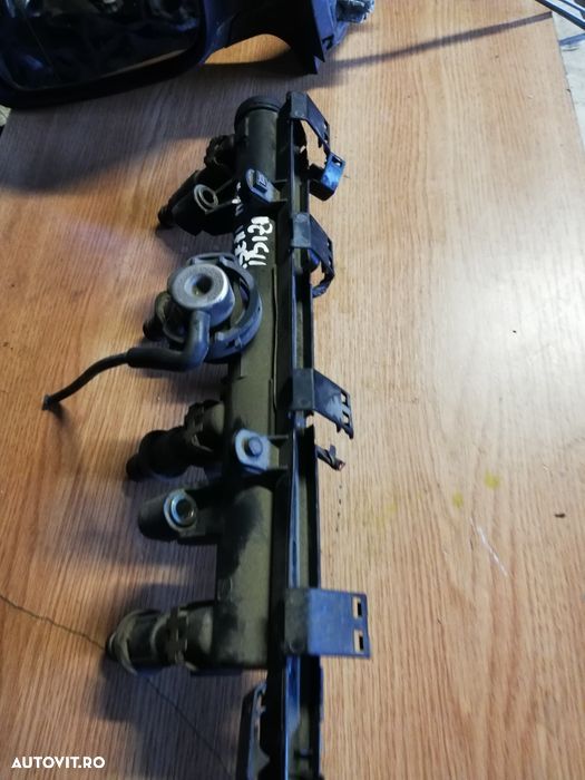 Rampă cu injectoare seat ibiza motor 1,4 b, vw golf 4, skoda fabia 1 - 1