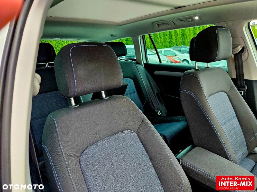 Volkswagen Passat - 23