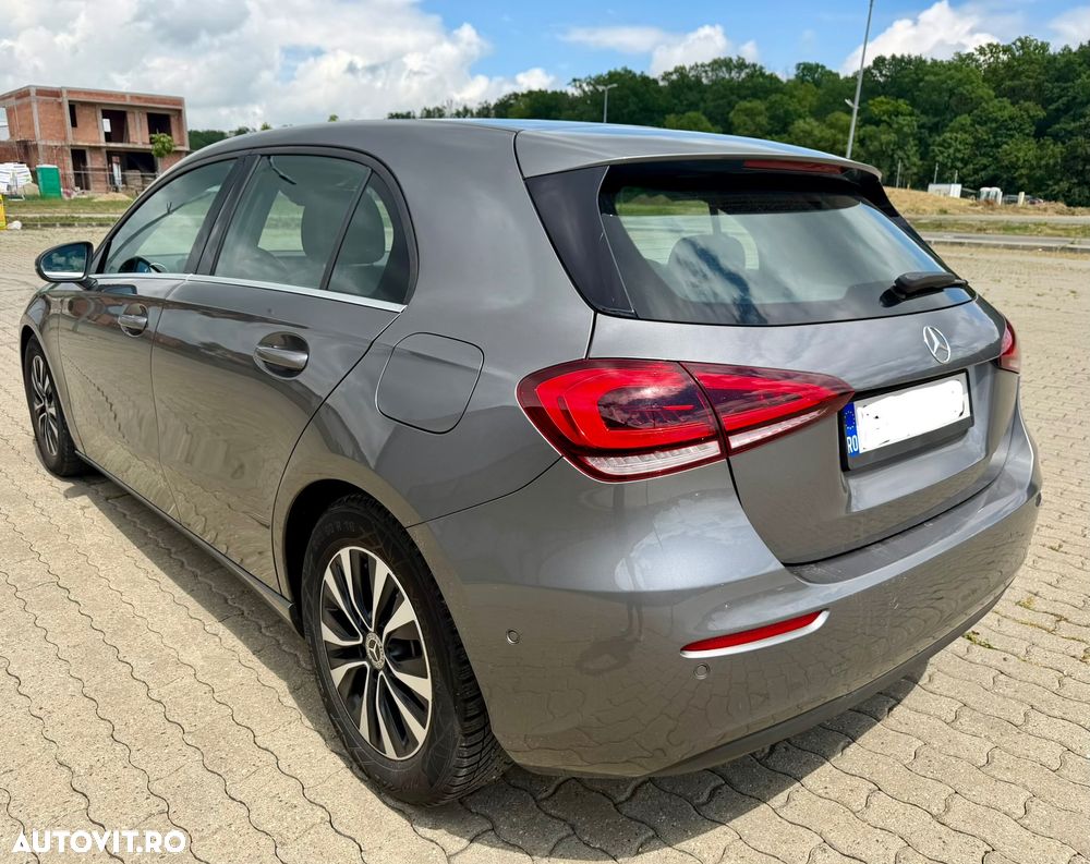 Mercedes-Benz A 180 d 7G-DCT - 4