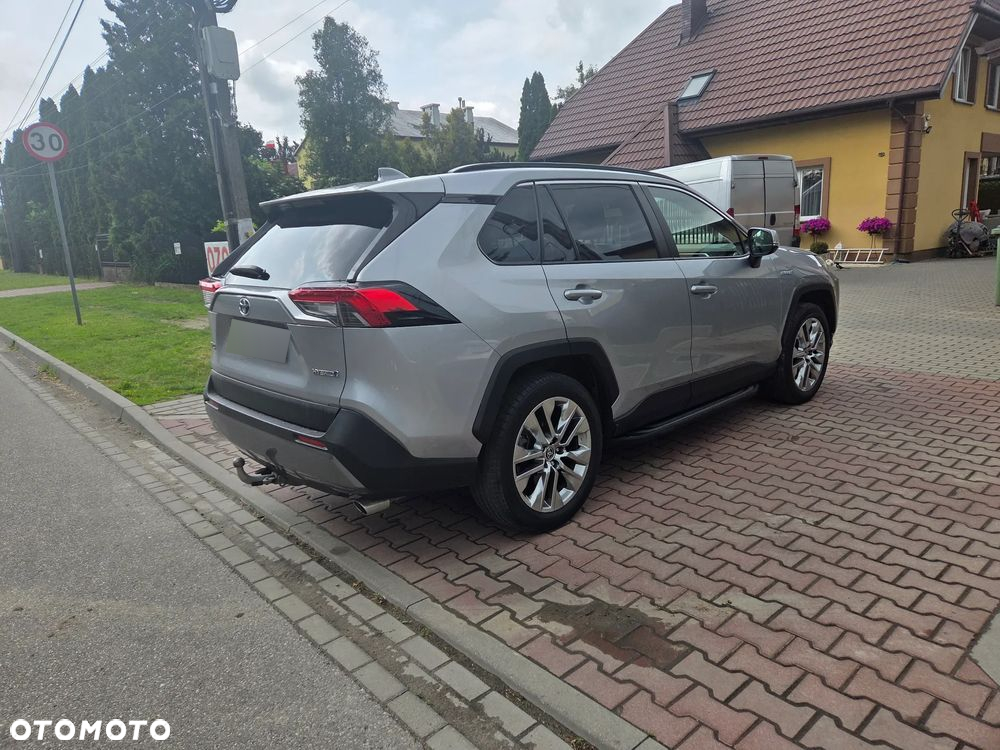Toyota RAV4 - 6