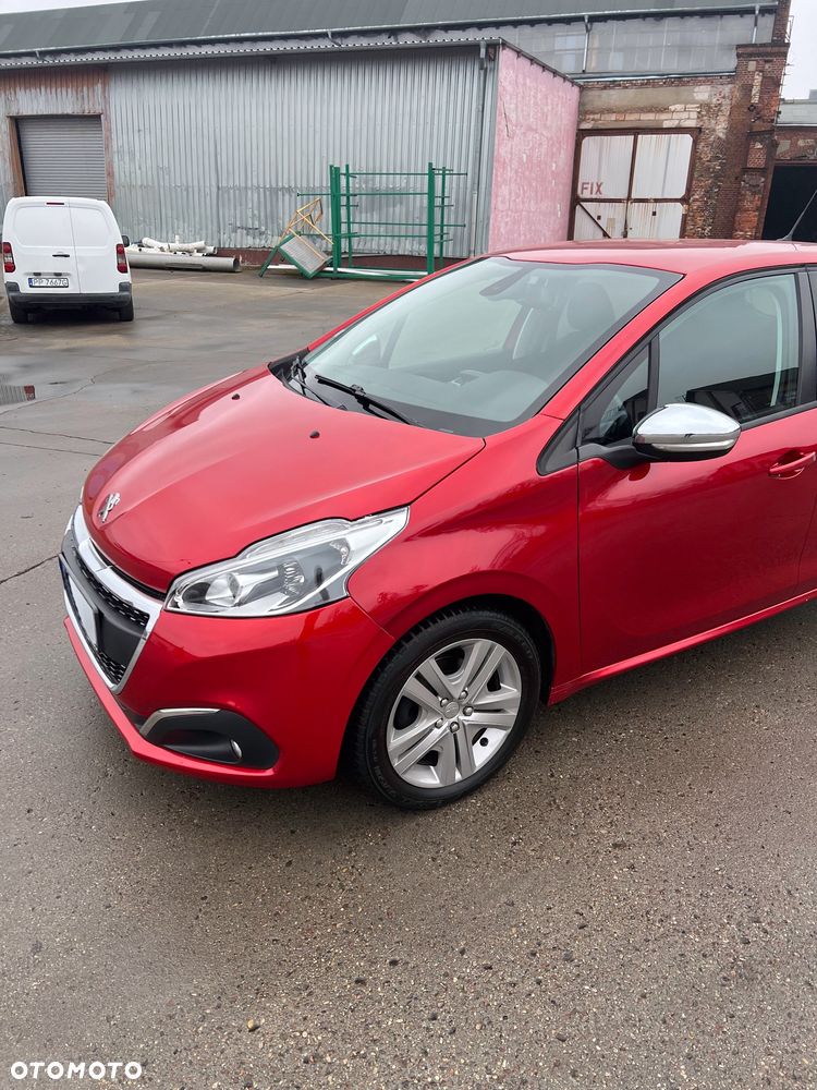 Peugeot 208 - 2