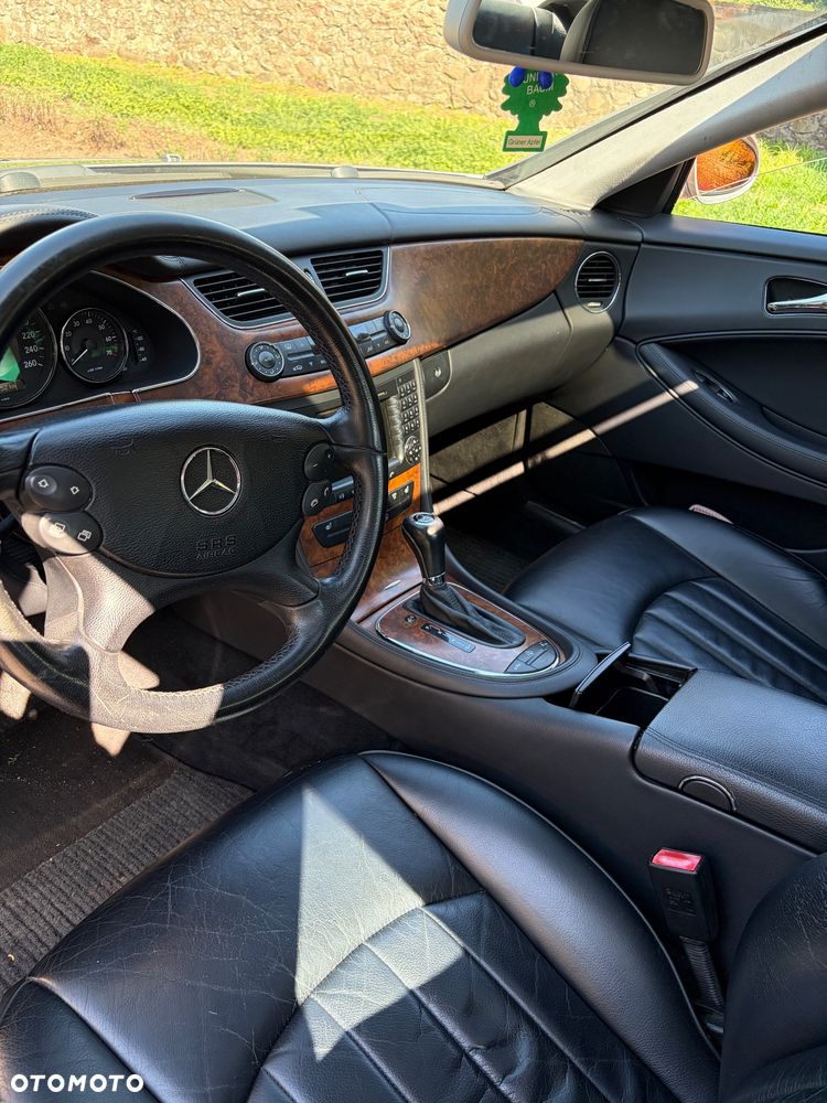 Mercedes-Benz CLS - 10