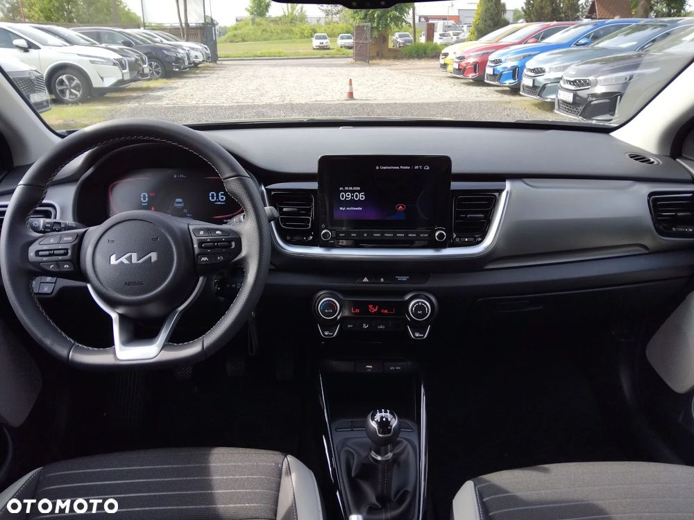 Kia Stonic 1.2 L - 9