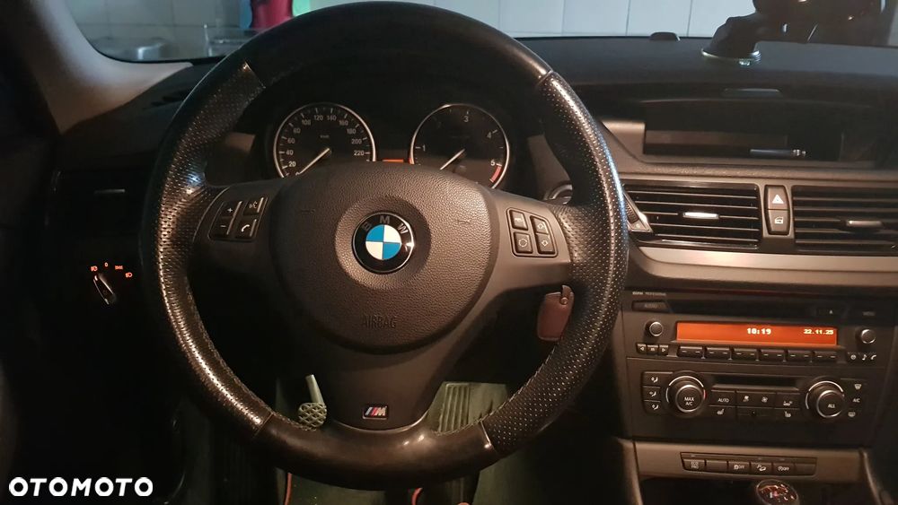 BMW X1 xDrive18d - 11