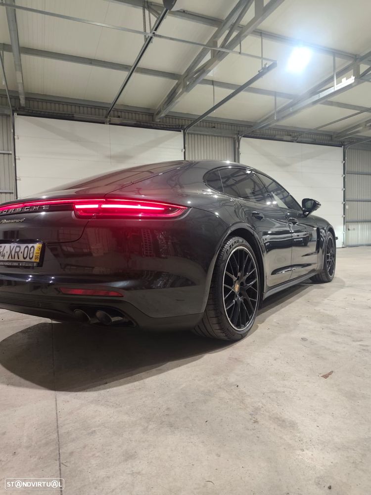 Porsche Panamera - 6