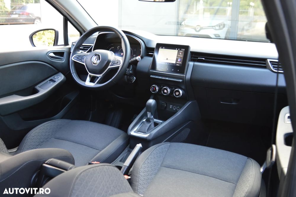 Renault Clio E-TECH Hybrid 140 BUSINESS EDITION - 17