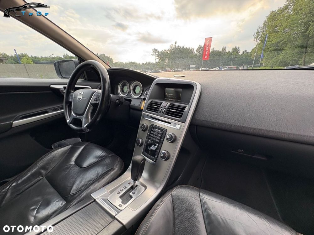 Volvo XC 60 2.4D AWD Summum - 33