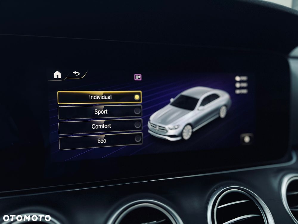 Mercedes-Benz Klasa E - 33