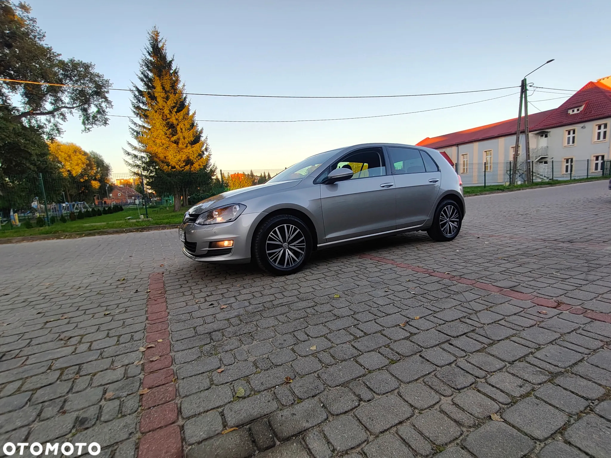 Volkswagen Golf 1.2 TSI BlueMotion Technology Allstar - 20