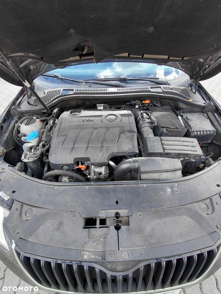 Skoda Superb 2.0 TDI DSG Elegance - 19