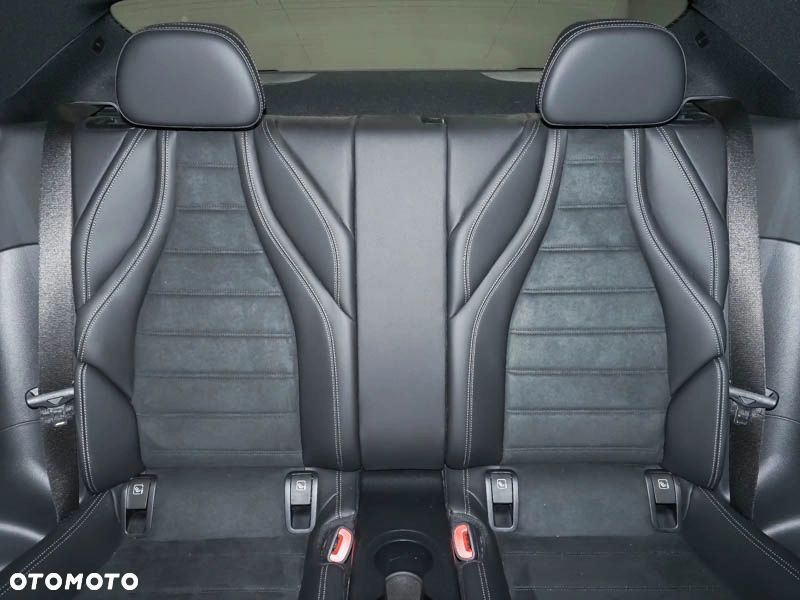 Mercedes-Benz CLE 300 mHEV 4-Matic AMG Line - 10