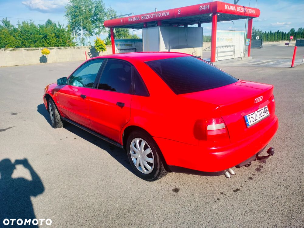 Audi A4 Limousine - 6