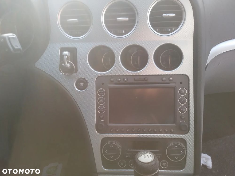 ALFA ROMEO 159 1.9 JTS  05-11   PAS PRZEDNI KOMPLETNY CHŁODNICE  802/B - 22