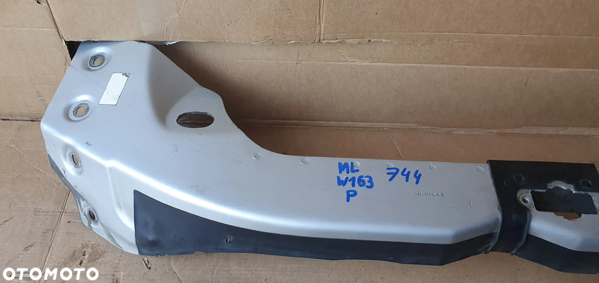 Pas przedni górny wzmocnienie Mercedes ML W163 - 2
