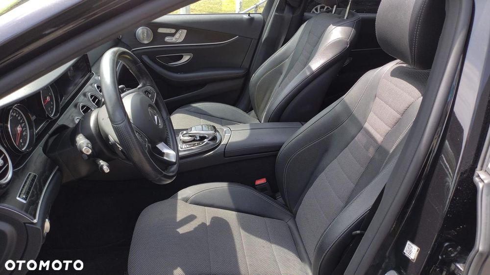 Mercedes-Benz Klasa E 220 d 4Matic 9G-TRONIC Exclusive - 14