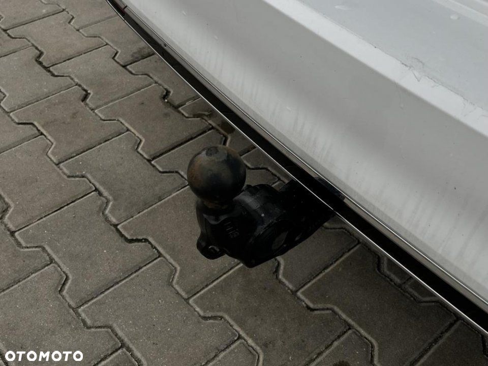 Volkswagen Passat - 13