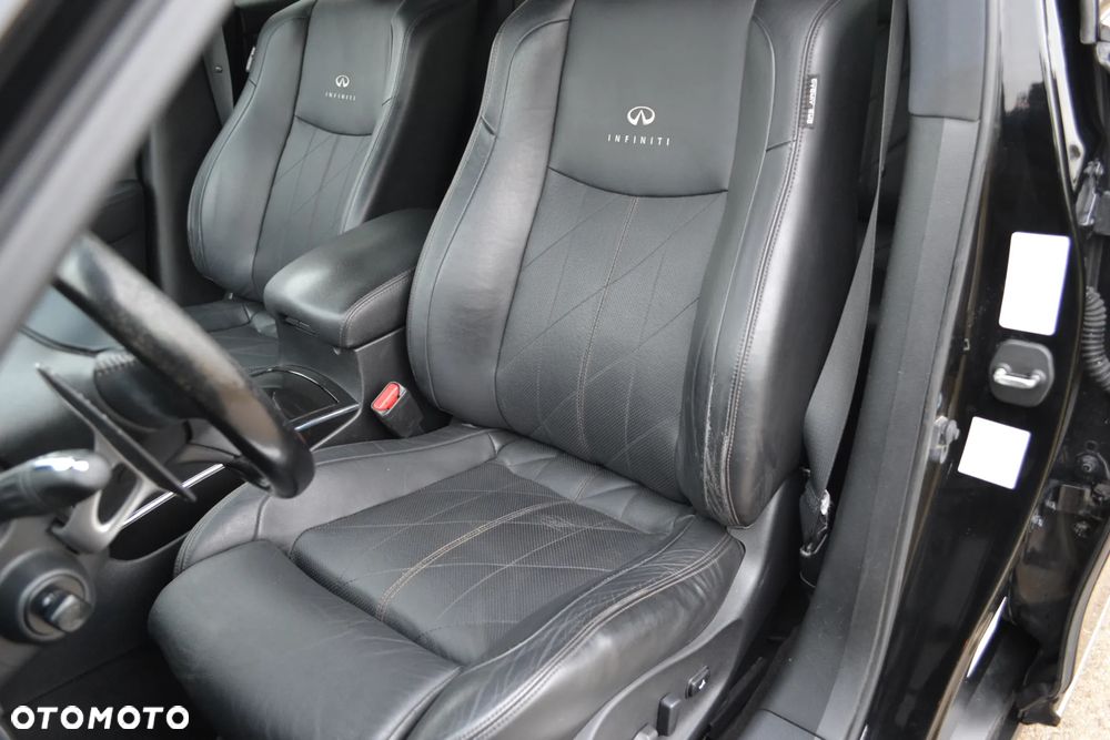 Infiniti FX FX30d AWD GT Premium - 31