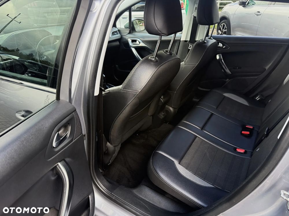 Peugeot 2008 1.6 BlueHDi Crossway - 9