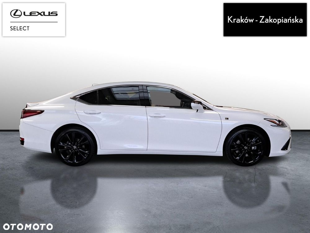 Lexus ES 300h F Sport Design - 7
