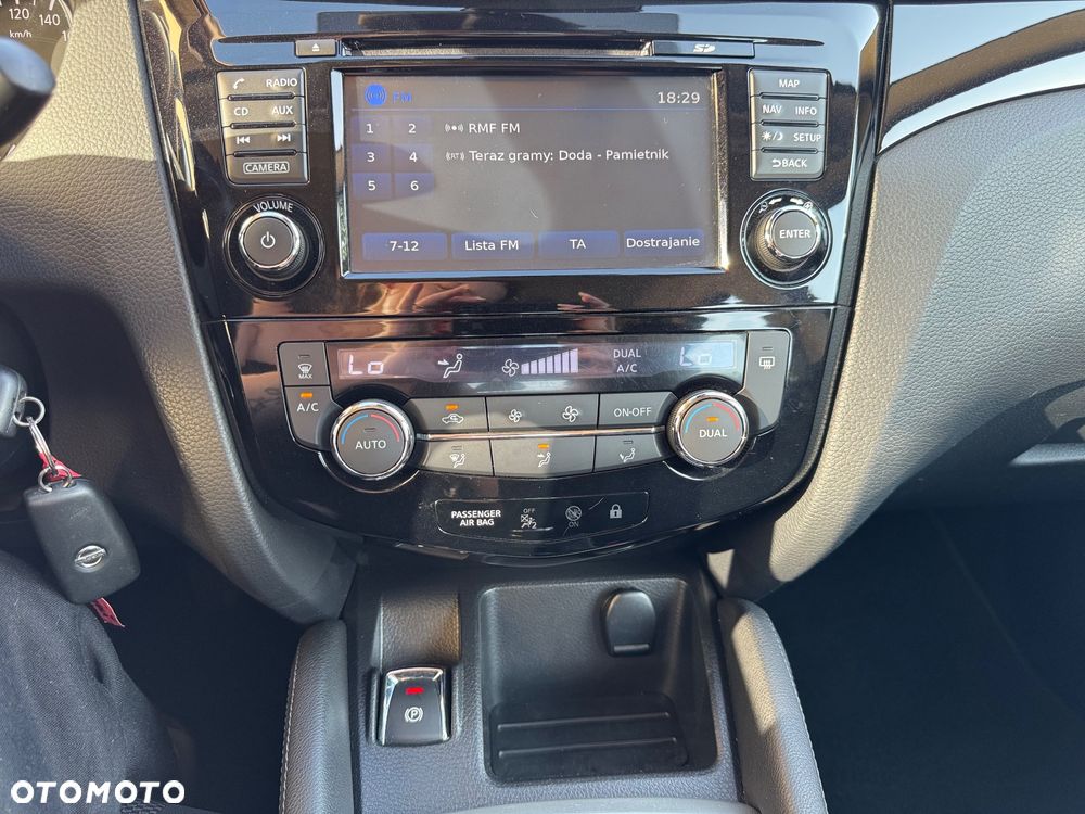 Nissan Qashqai 1.6 dCi 4 x 4 DPF acenta - 23