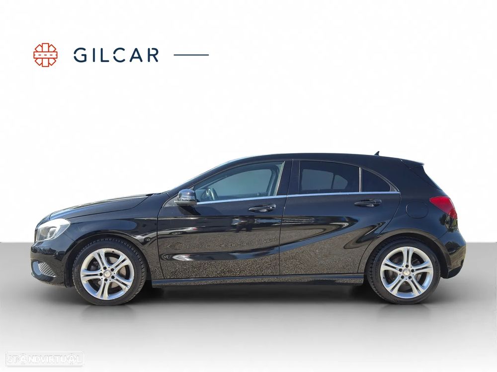 Mercedes-Benz A 180 7G-DCT Urban - 4