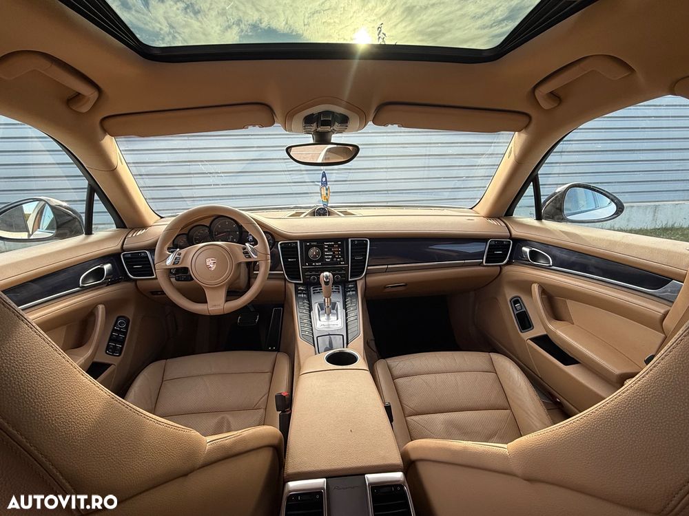 Porsche Panamera - 6