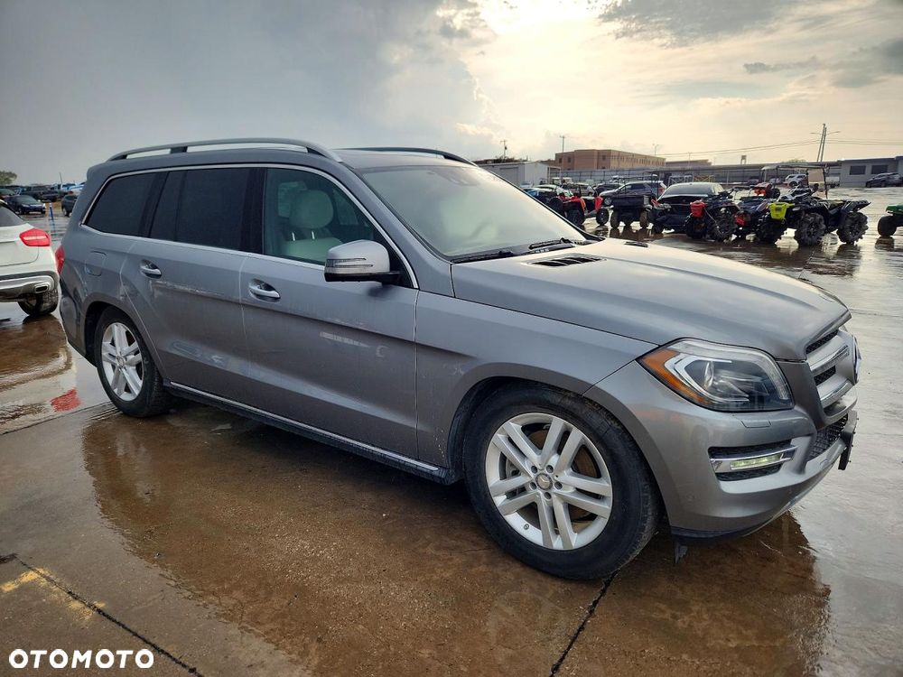 Mercedes-Benz GL - 4
