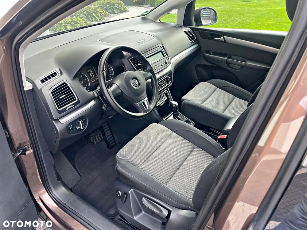 Volkswagen Sharan 2.0 TDI DSG BlueMotion Technology Comfortline - 21