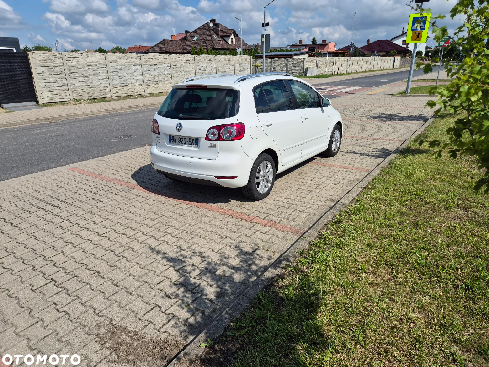 Volkswagen Golf Plus 1.6 TDI Comfortline - 15