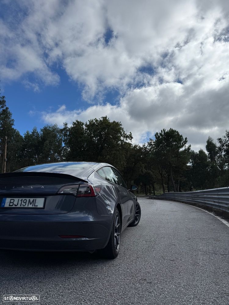 Tesla Model 3 Standard Range Plus RWD - 4