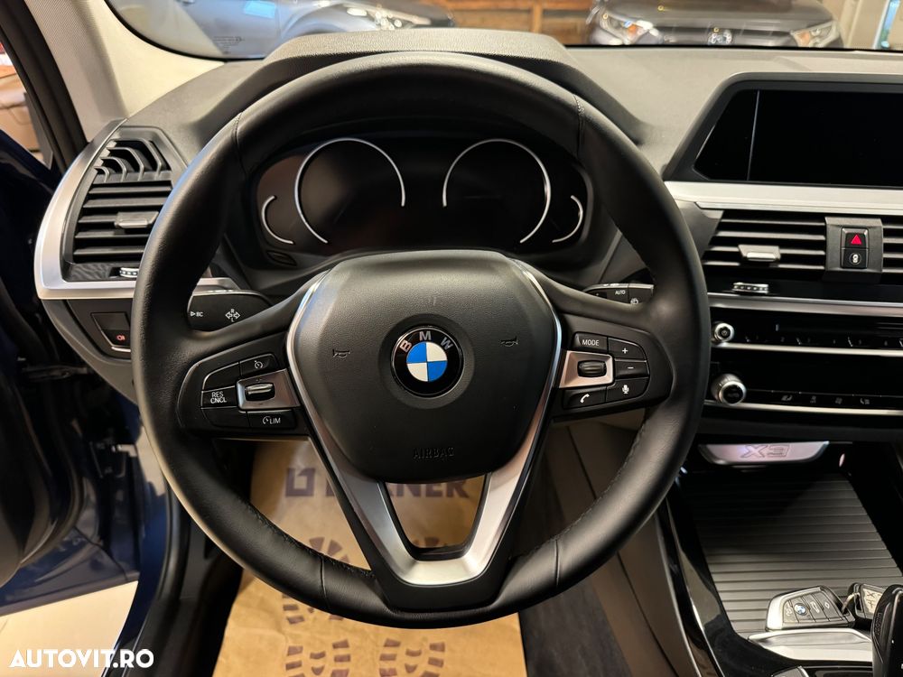 BMW X3 xDrive20d AT Luxury Line - 8