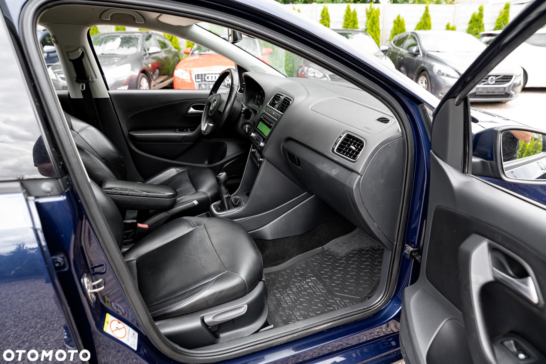 Volkswagen Polo 1.6 TDI Comfortline - 24
