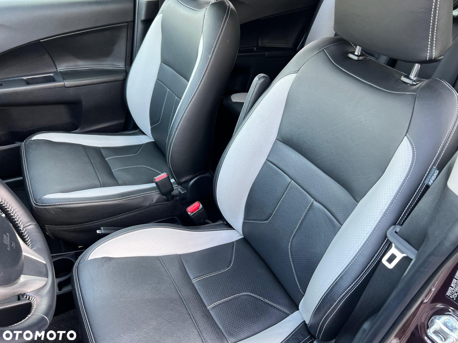 Toyota Verso S 1.33 VVT-i - 9