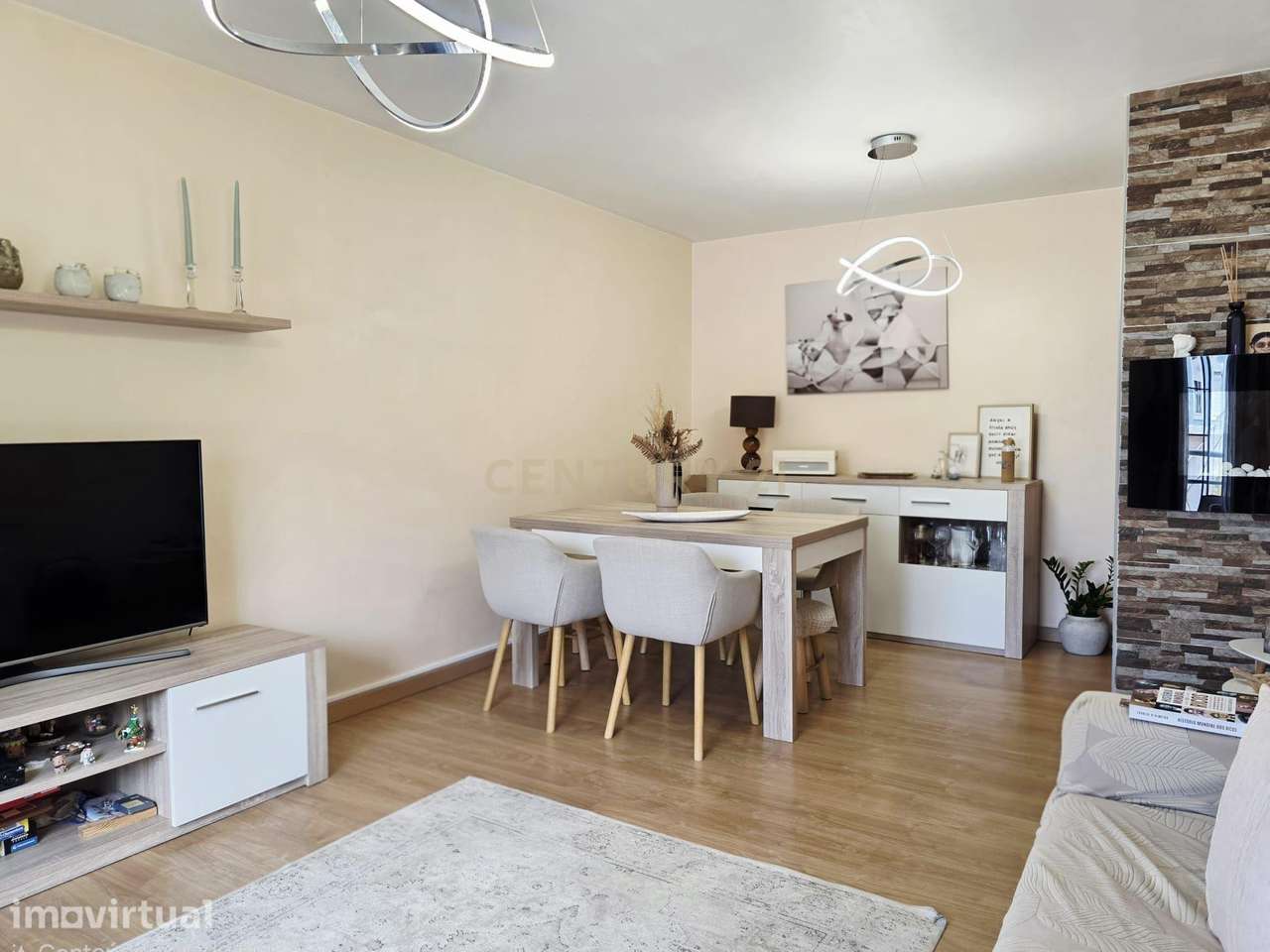 Charmoso Apartamento T2 na Mexilhoeira Grande (Portimão) - Grande imagem: 4/31