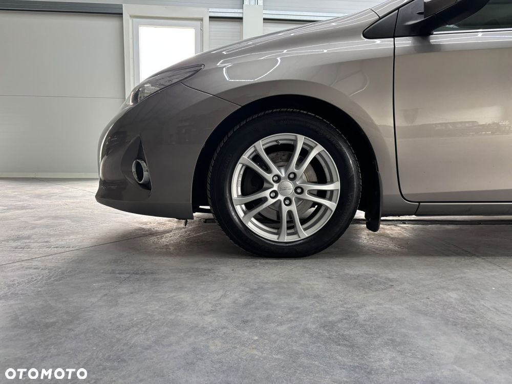 Toyota Auris - 4