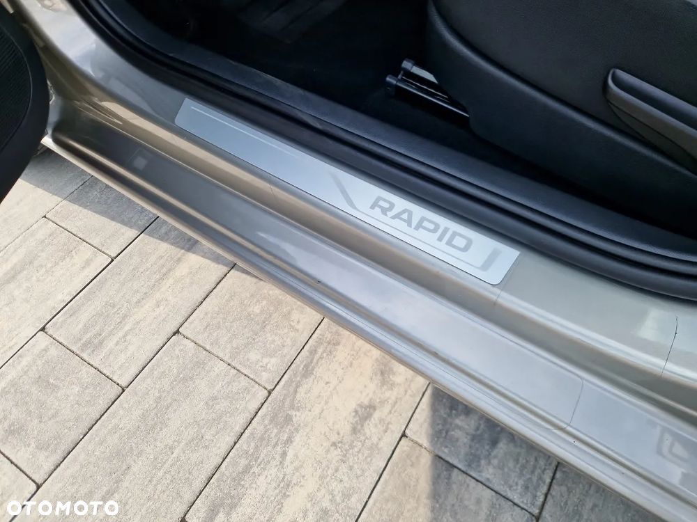 Skoda RAPID Spb 1.6 TDI DPF Joy - 17