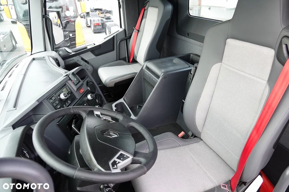 Renault C 460 / 8x4 / WYWROTKA / HYDROBURTA / BORDMATIC / EURO 6 / OPONY 100% / SPROWADZONY / PO KONTRAKCIE SERWISOWYM - 27