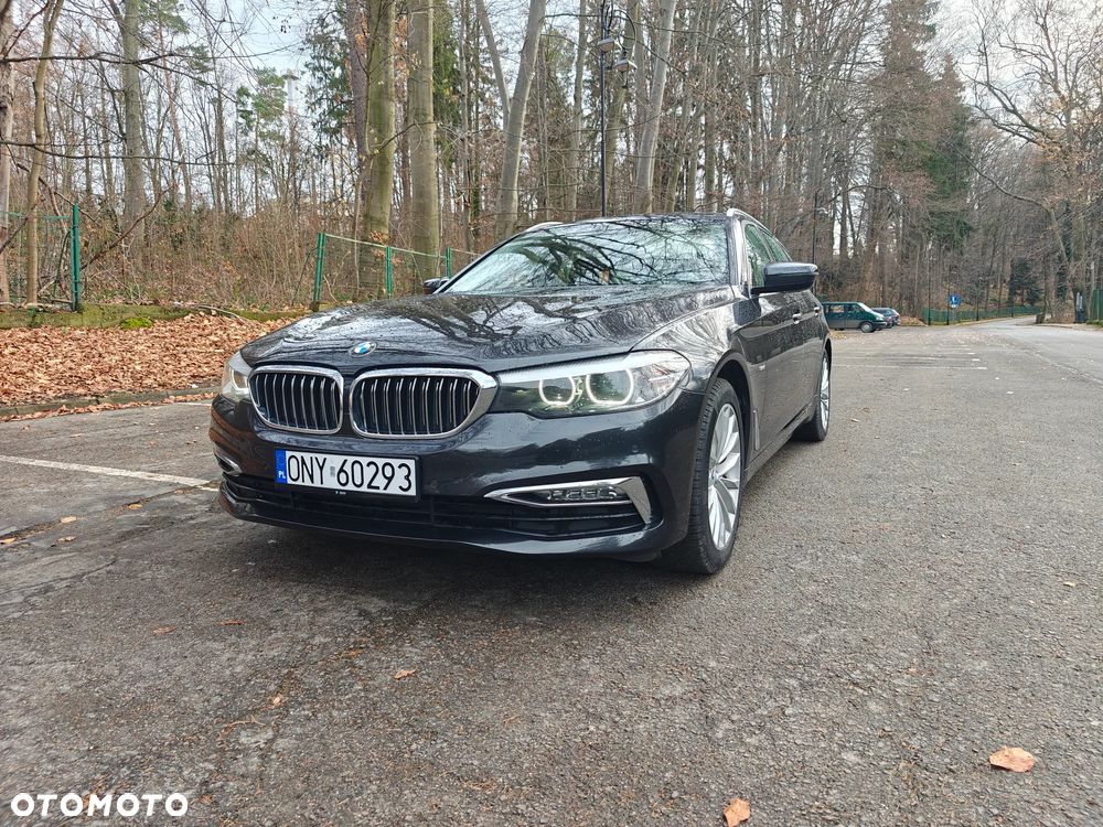 BMW Seria 5 520d xDrive Luxury Line - 1
